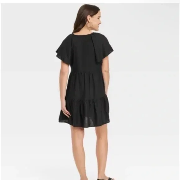 Universal Thread - Women's Flutter Short Sleeve Mini Skater Dress - Black XS - Picture 3 of 7